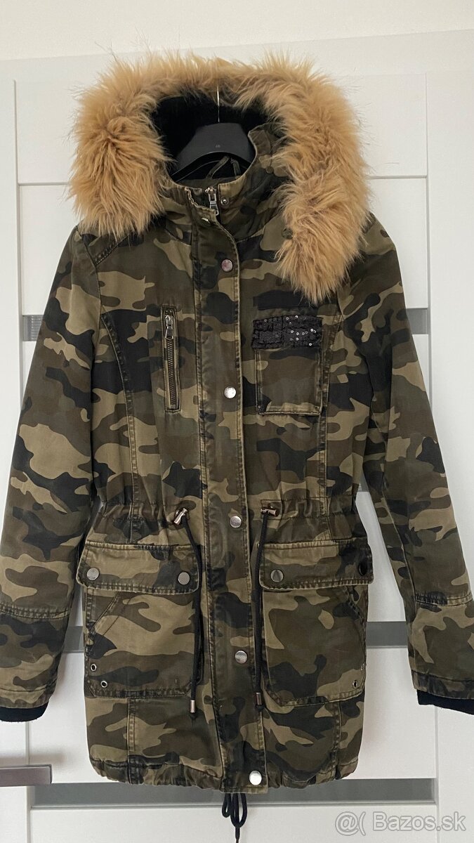 Predam lacno velky balik oblecenia velkost S