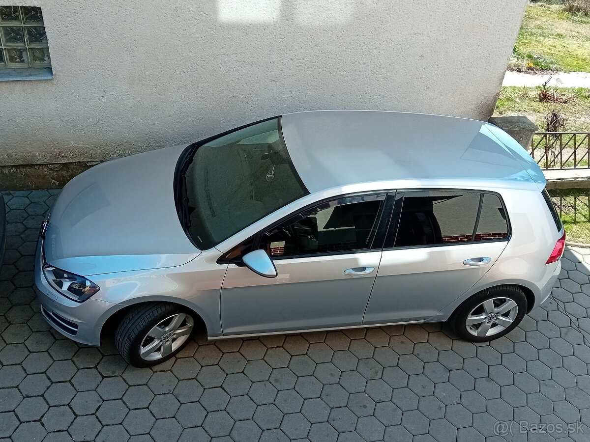Predam Volkswagen golf 7...69×××km