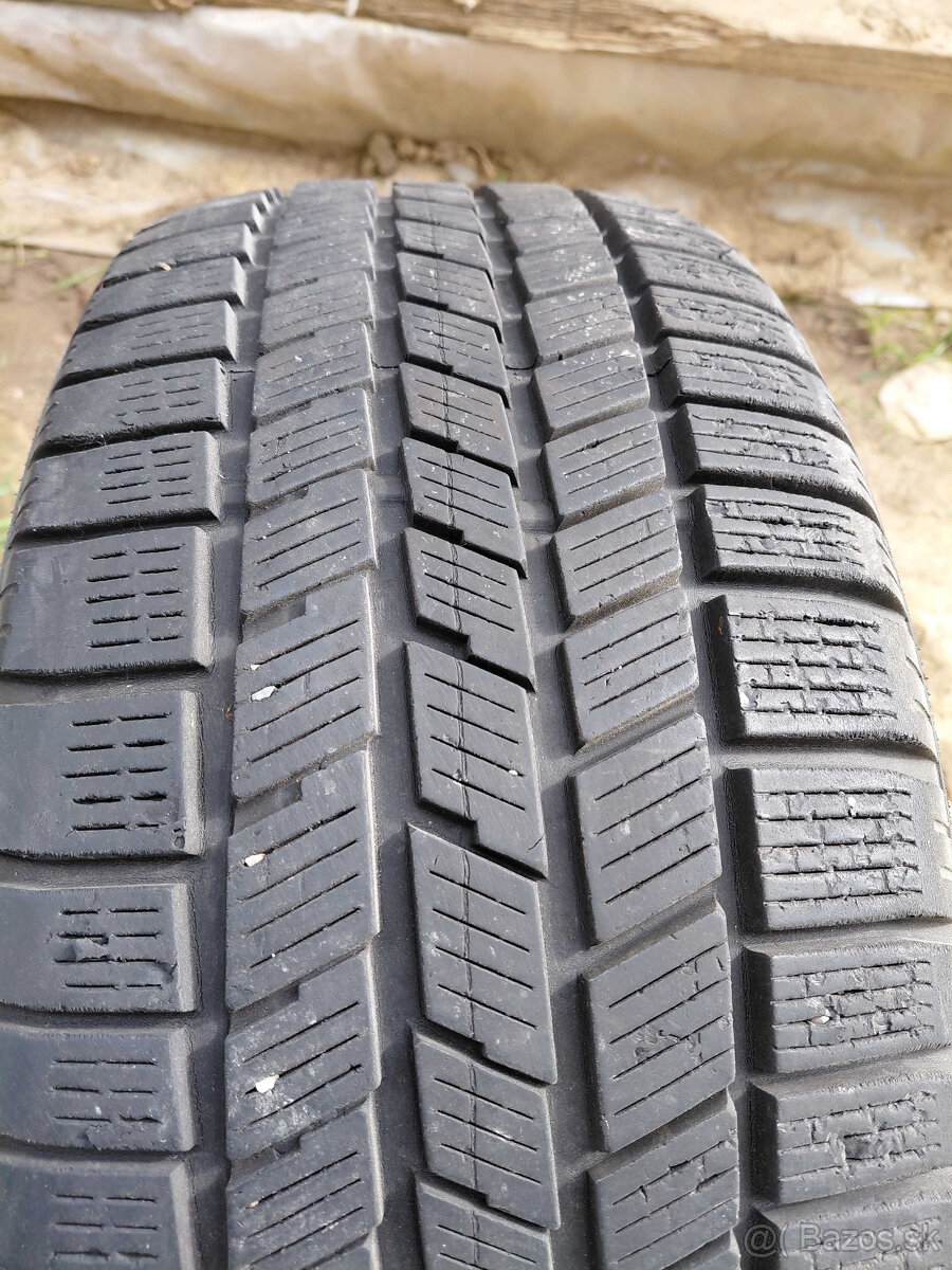1ks zimna Pirelli 225/40R18