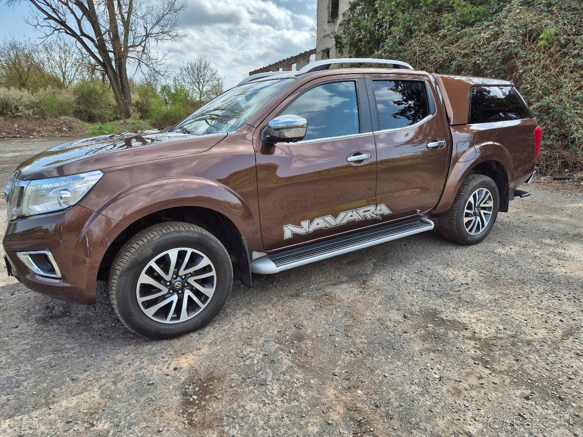 Nissan Navara DoubleCab dCi 190 Tekna A/T