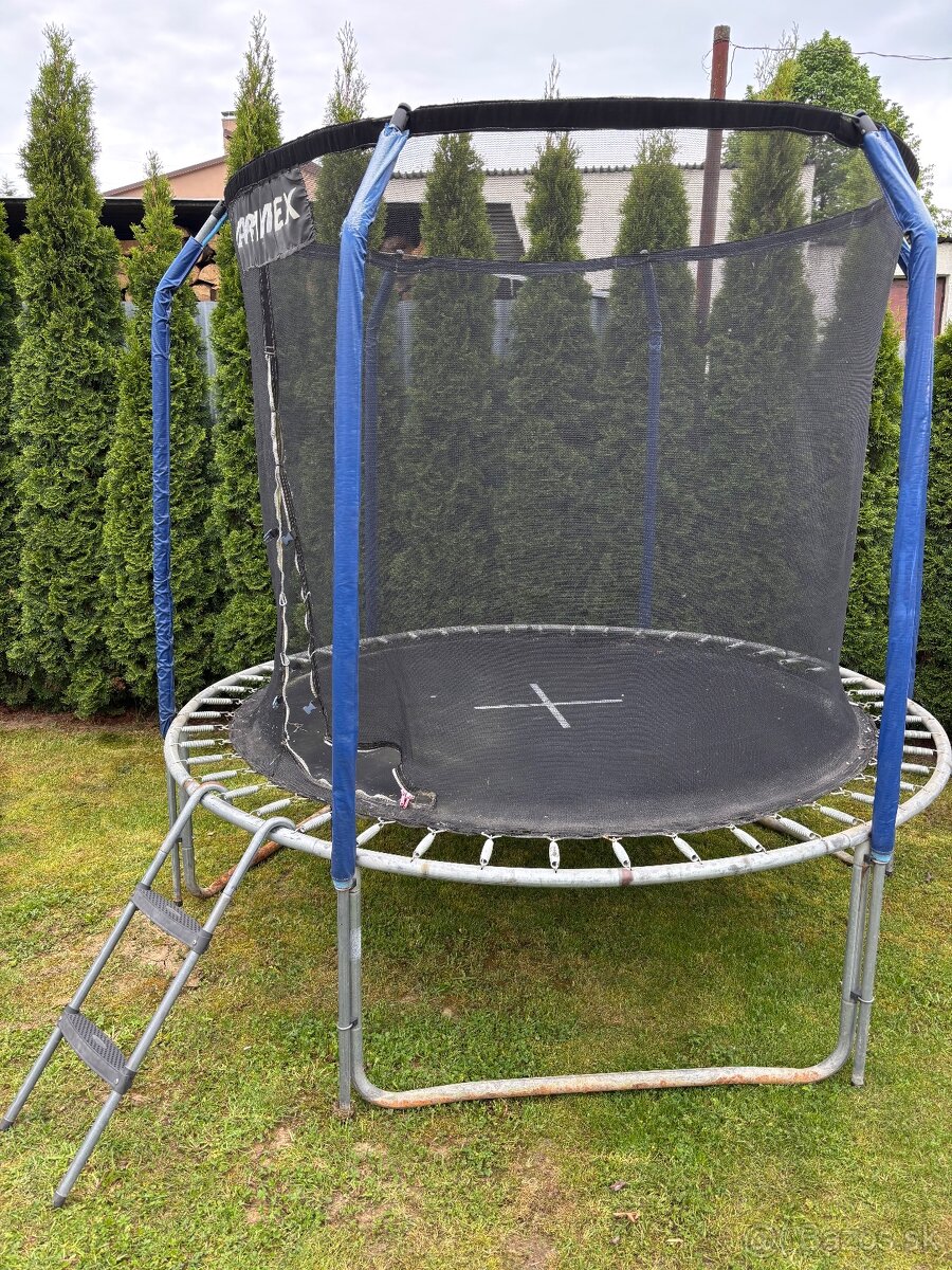 Predám trampolínu 244cm