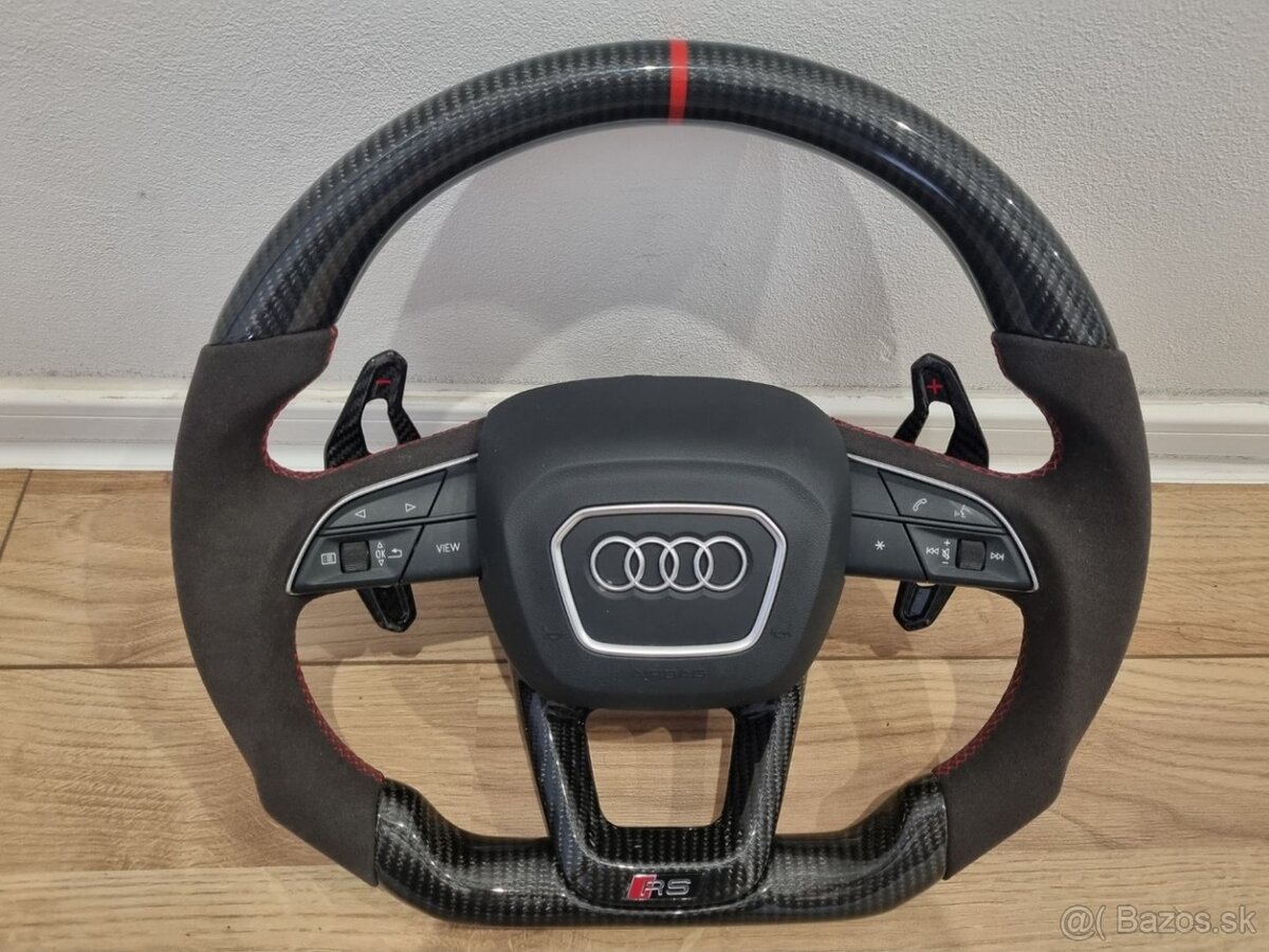 AUDI VOLANT KARBON - ALKANTARA - CERVENE ŠITIE