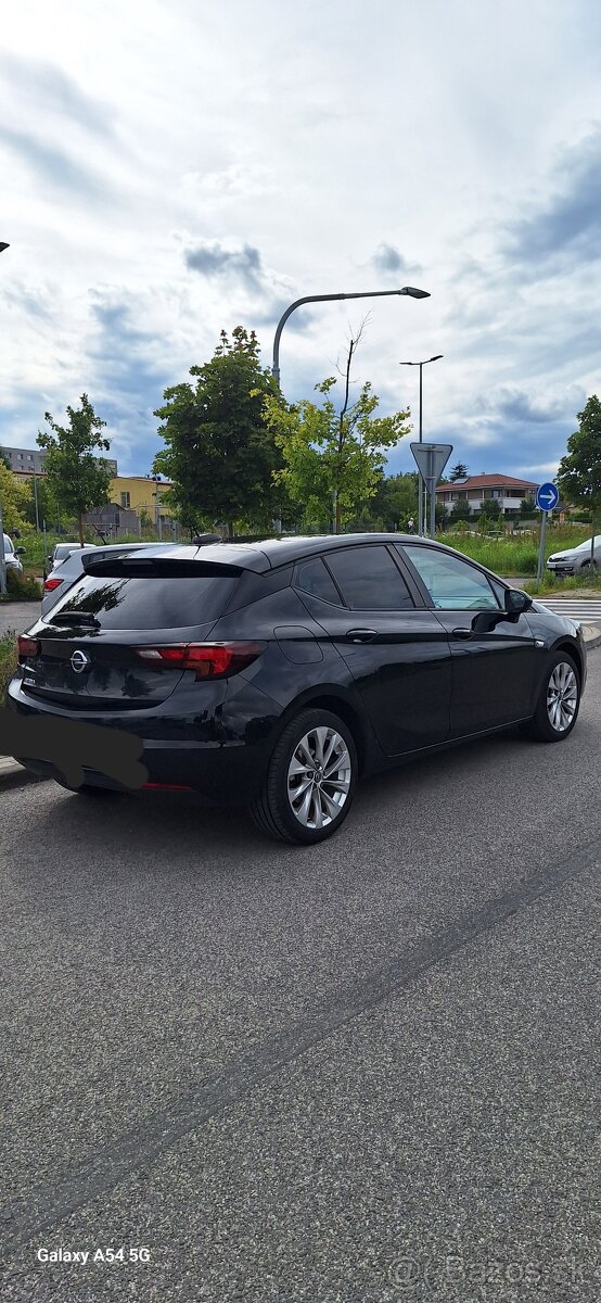 Opel Astra 1.4 benzin 2017