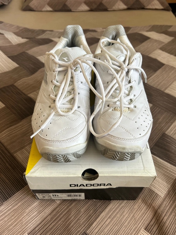 Diadora - obuv na tenis veľkosť EUR 42,5