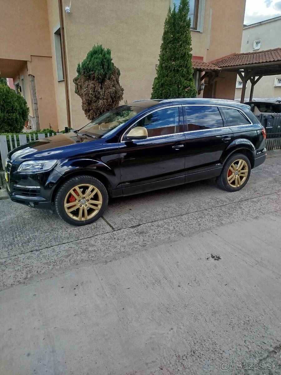 Audi Q 7, 3,0TDI, 171kW, 7miestne ,185000km.