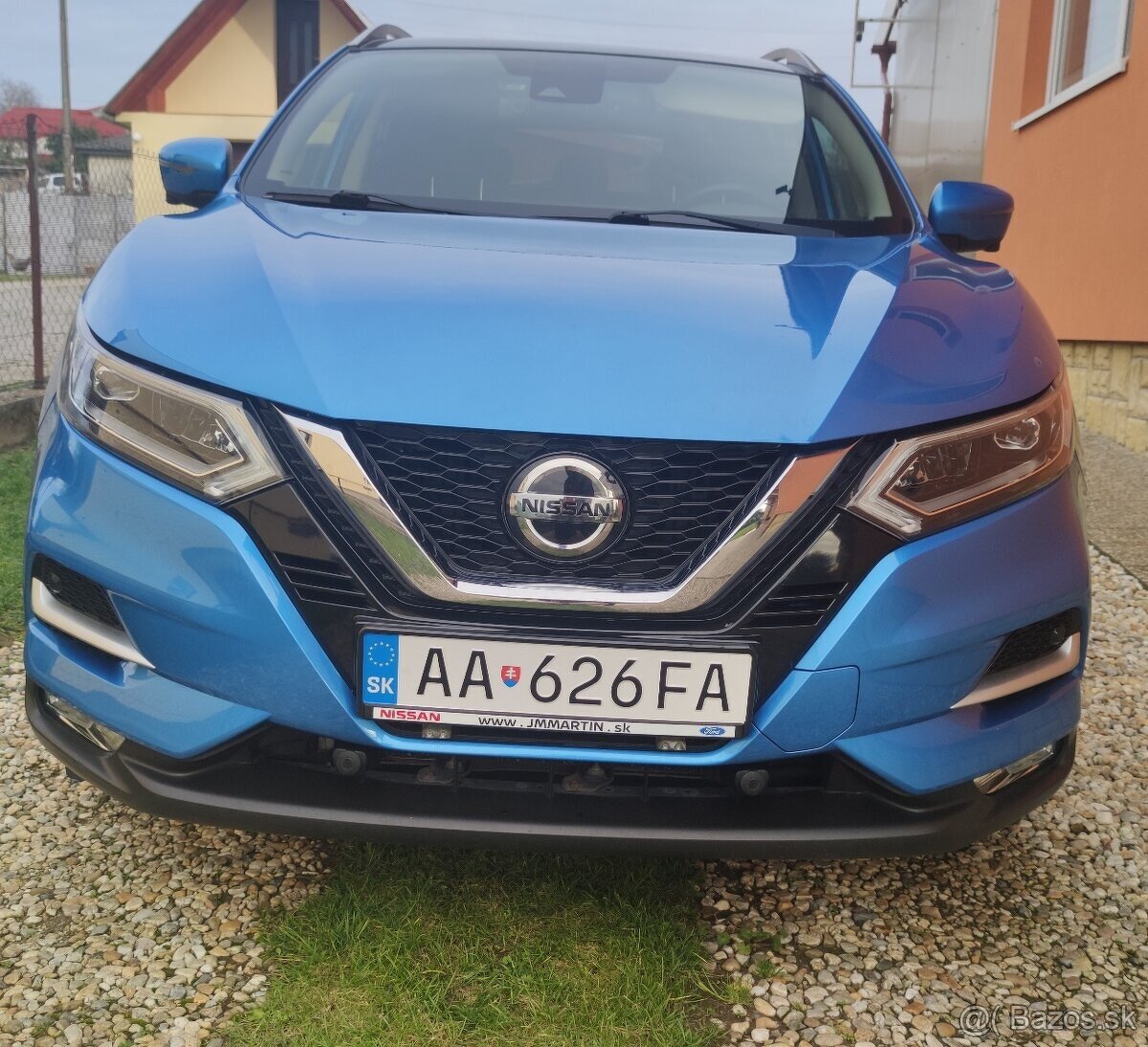 Nissan Qashqai 4x4 + ťažné, 360 kamera