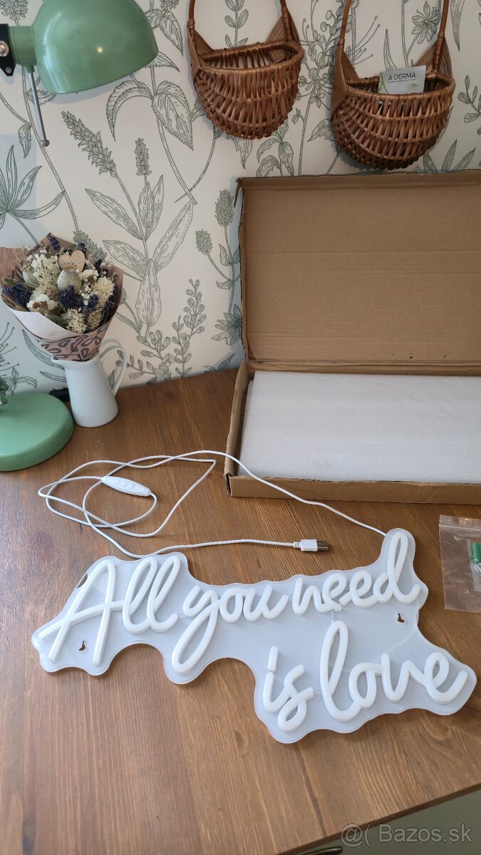 led nápis - svietiaca vyzdoba na svadbu