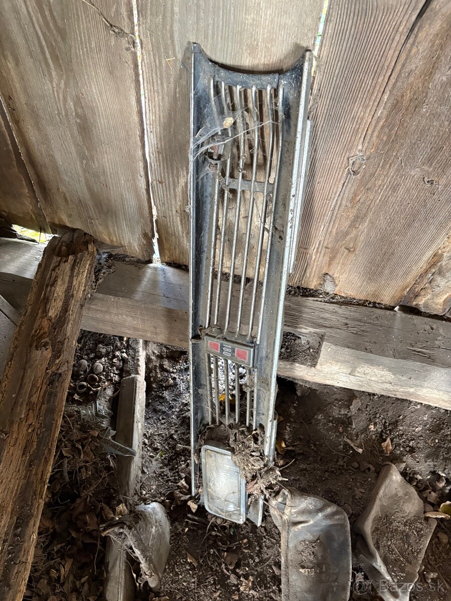 Maska nárazník kapota chrysler 180