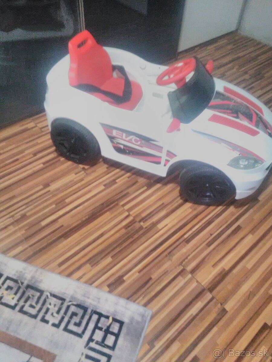 Elektrické autíčko