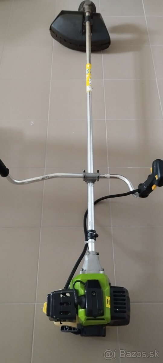 Benzínový krovinorez