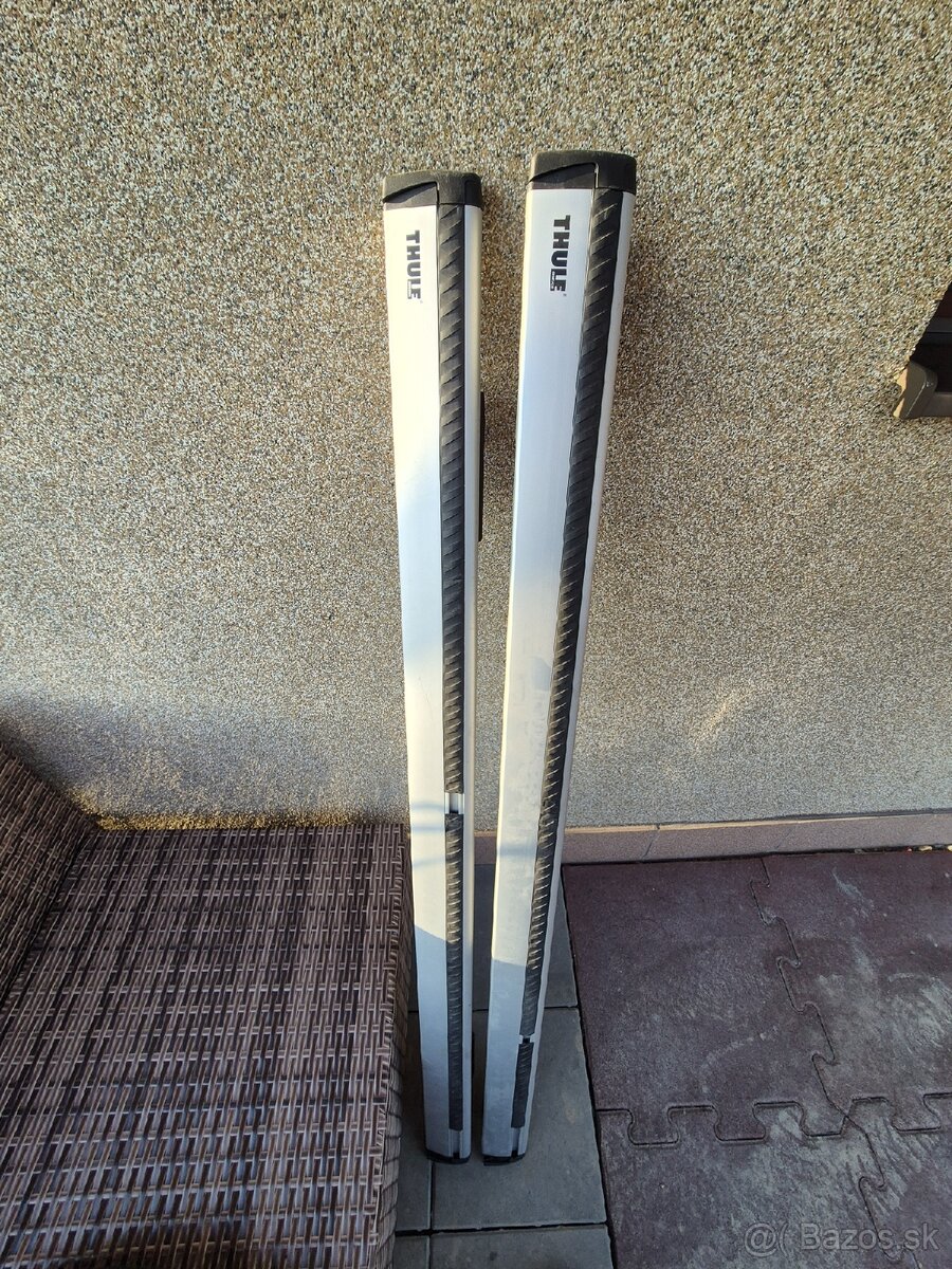 Predám strešné nosiče thule.