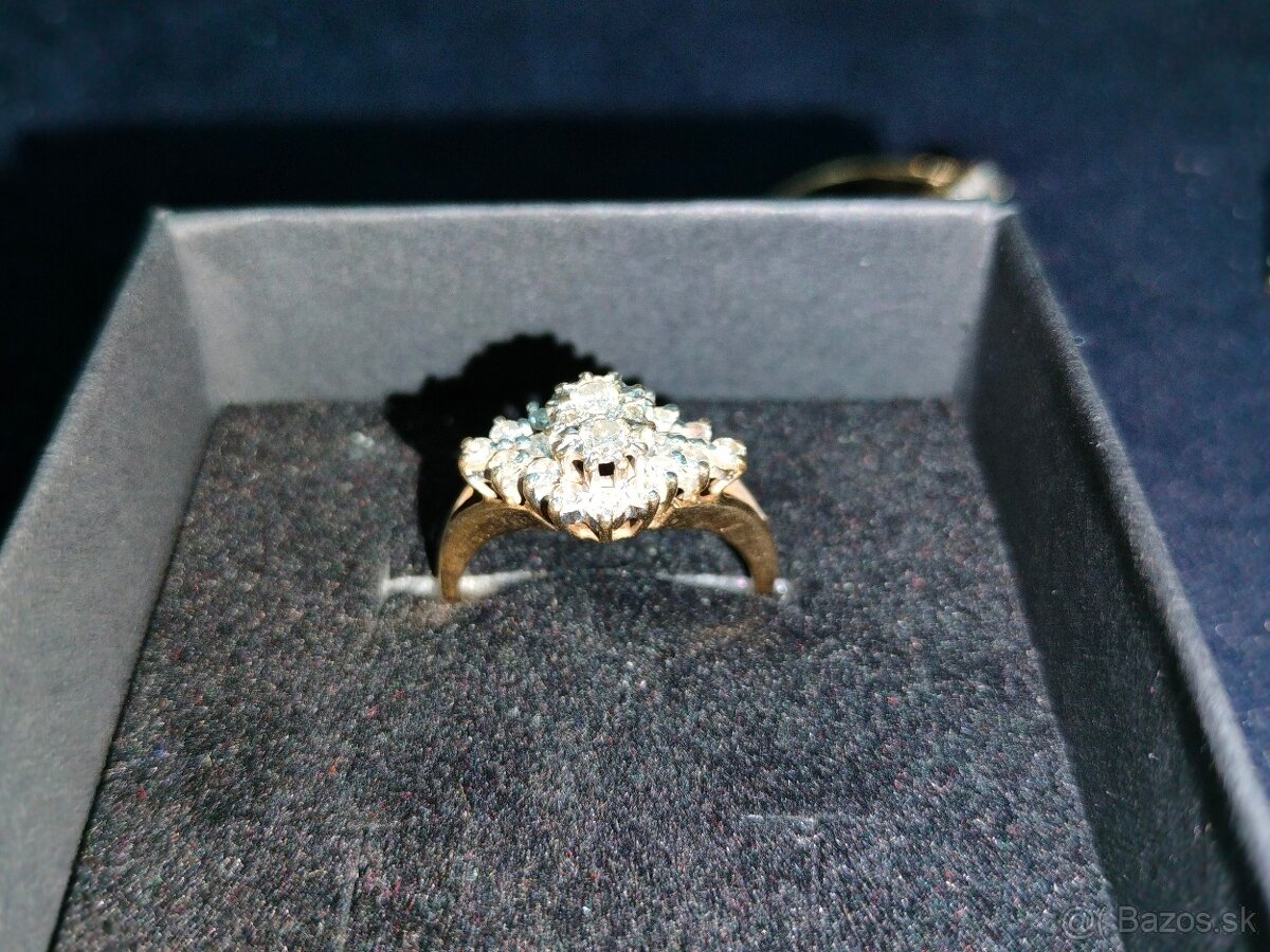Zlaty damsky prsten Diamanty Vaha 2,837 g