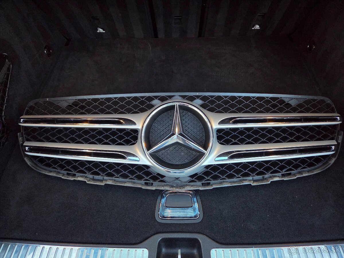 Maska chladica Mercedes Glc