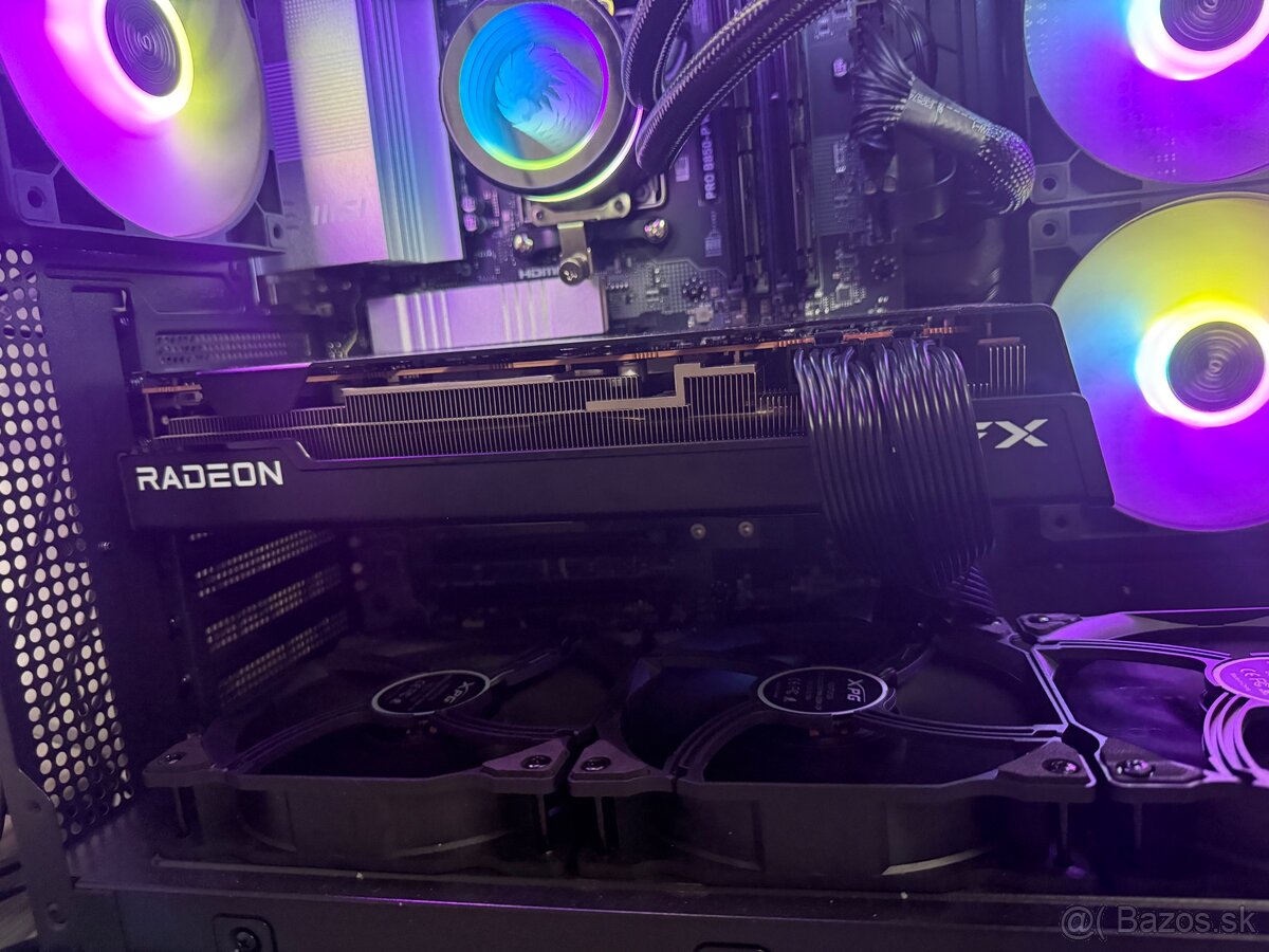 AMD Radeon RX 7800 XT + záruka