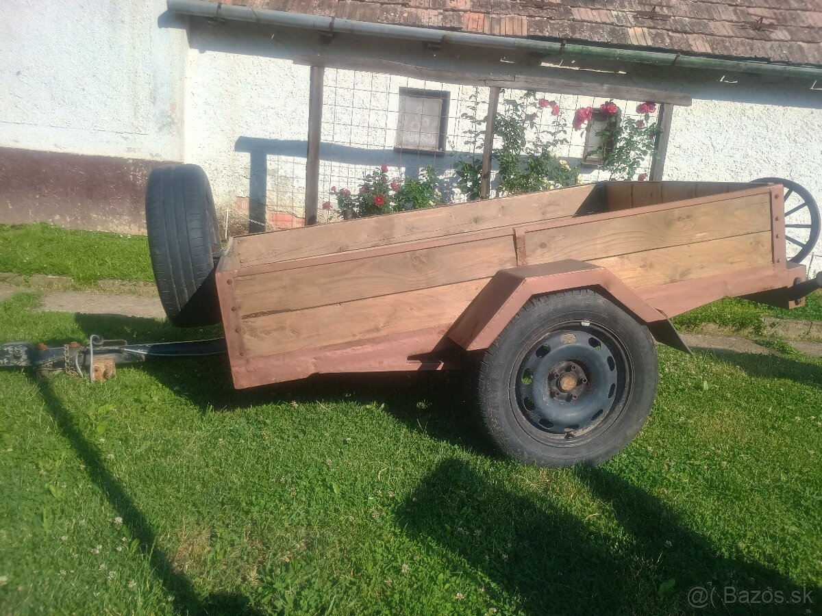 Prívesný vozík
