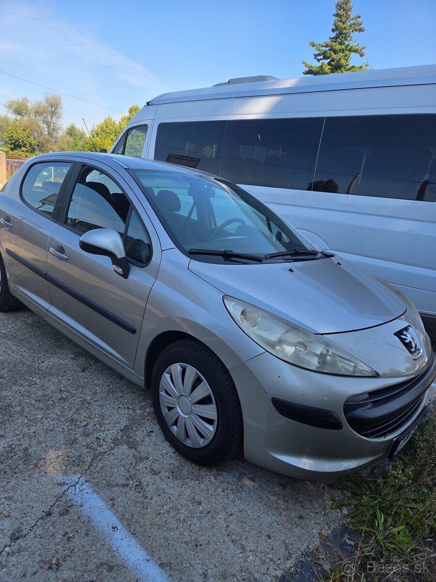 Peugeot 207 1.4 65kw 2006