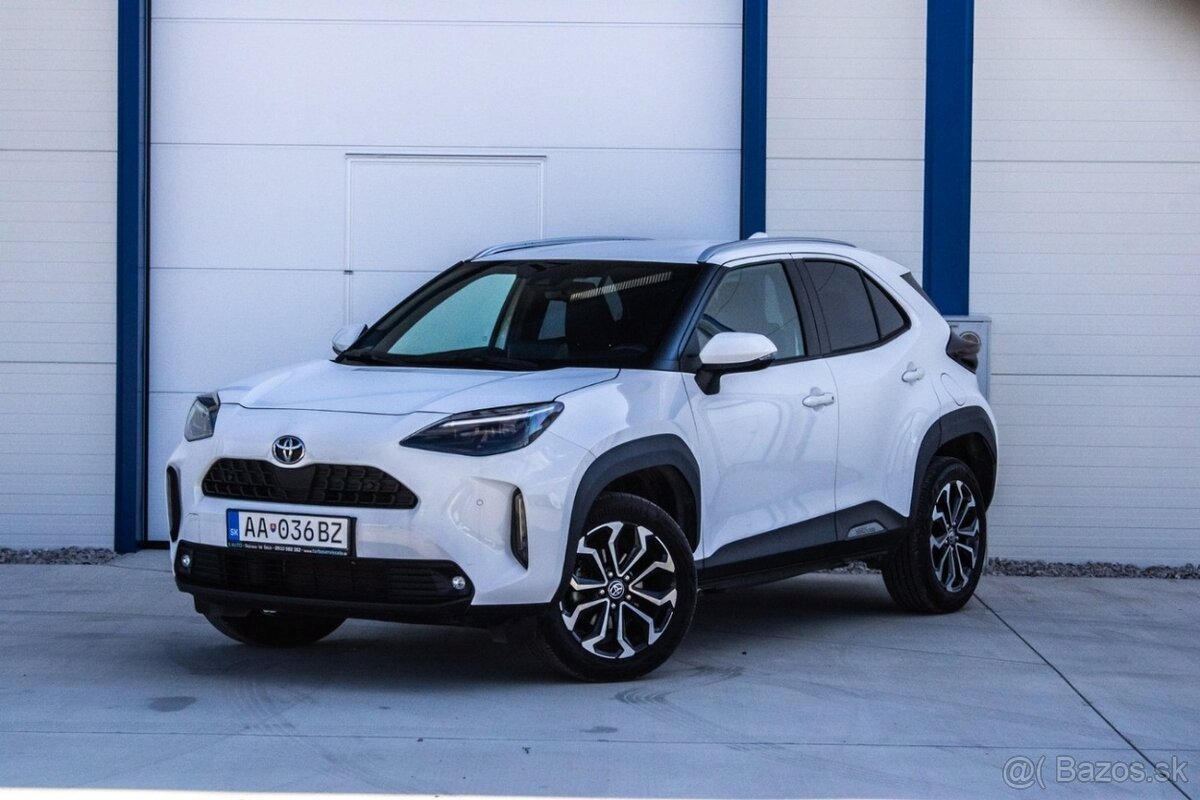 Toyota Yaris Cross 1.5 Dynamic Force / AJ NA SPLÁTKY