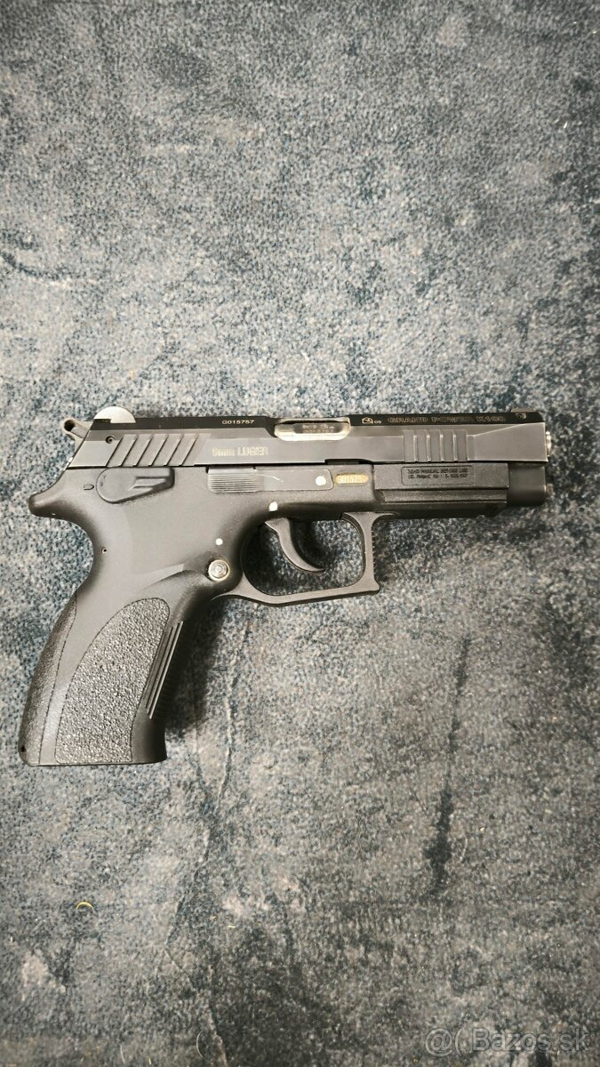 Predám samonabíjaciu pištoľ GP K100 kal.9x19