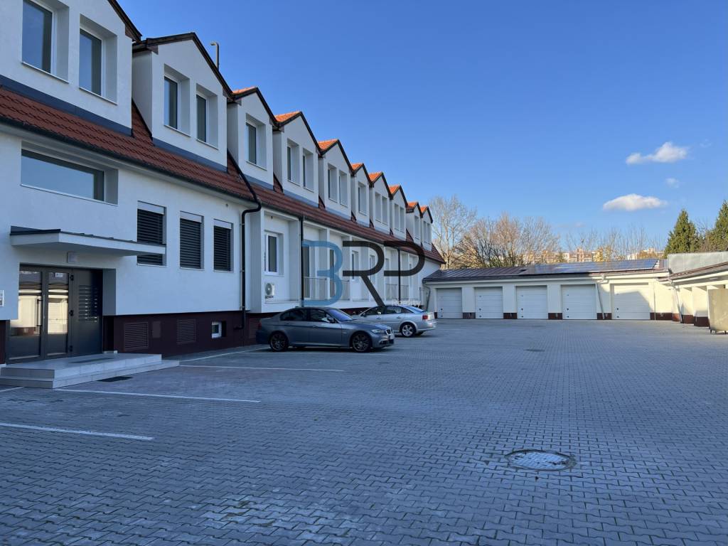 Na prenájom 2 izbový byt v meste Senica