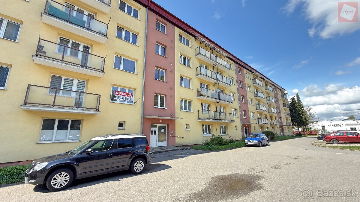 Najlepšia lokalita v meste.Dvojizbový byt po kompletnej reko