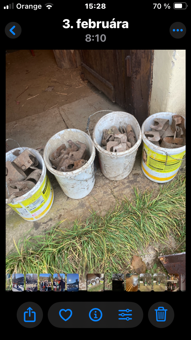 Lešenarske ocelove spojky