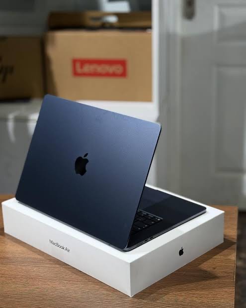 MacBook air m4