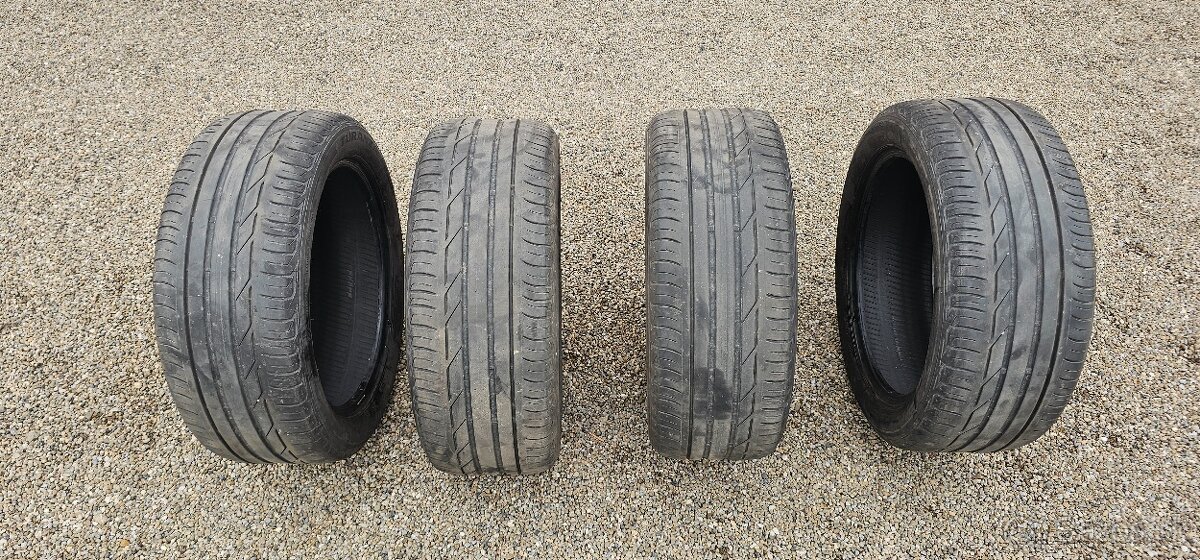 Letné 4ks Gumy 225/50R18 Bridgestone