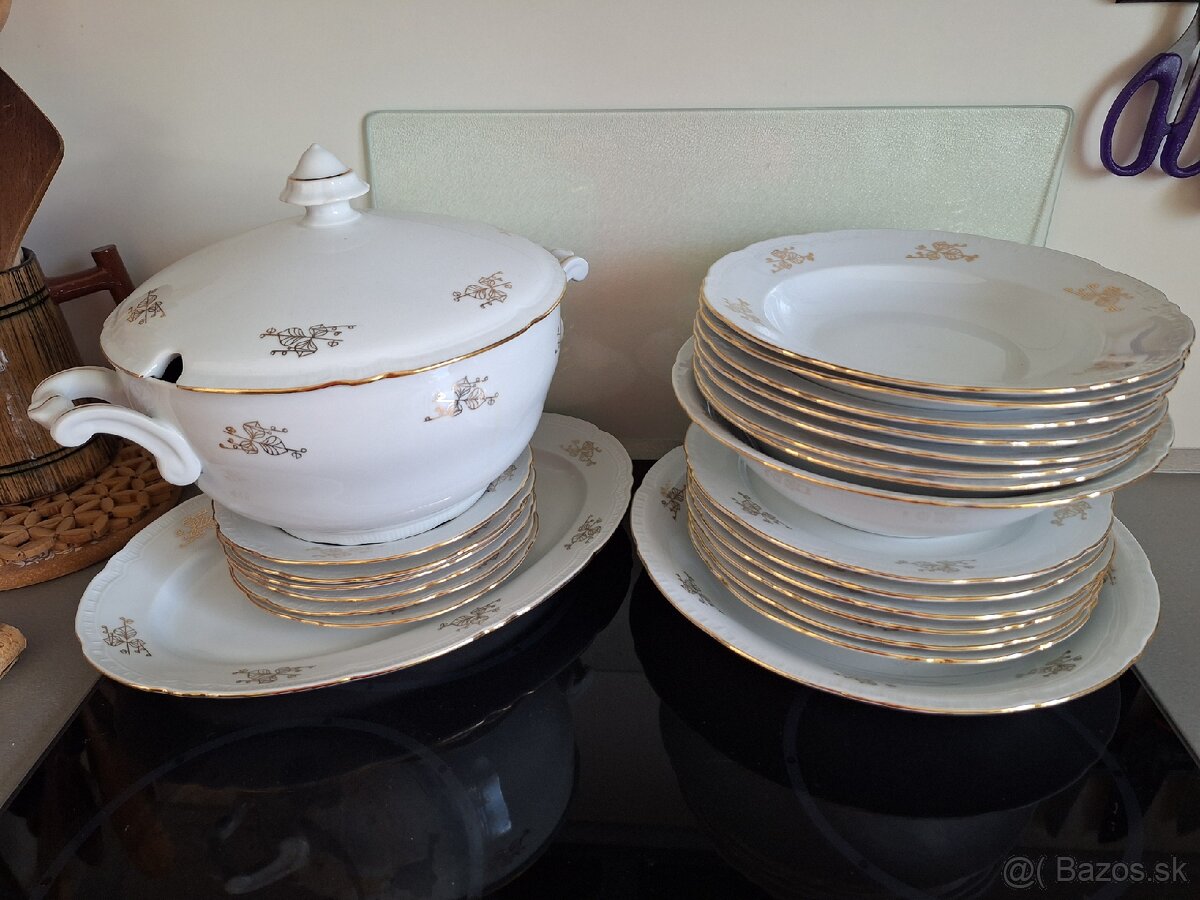 Obedová porcelánová súprava-ČESKOSLOVENSKO