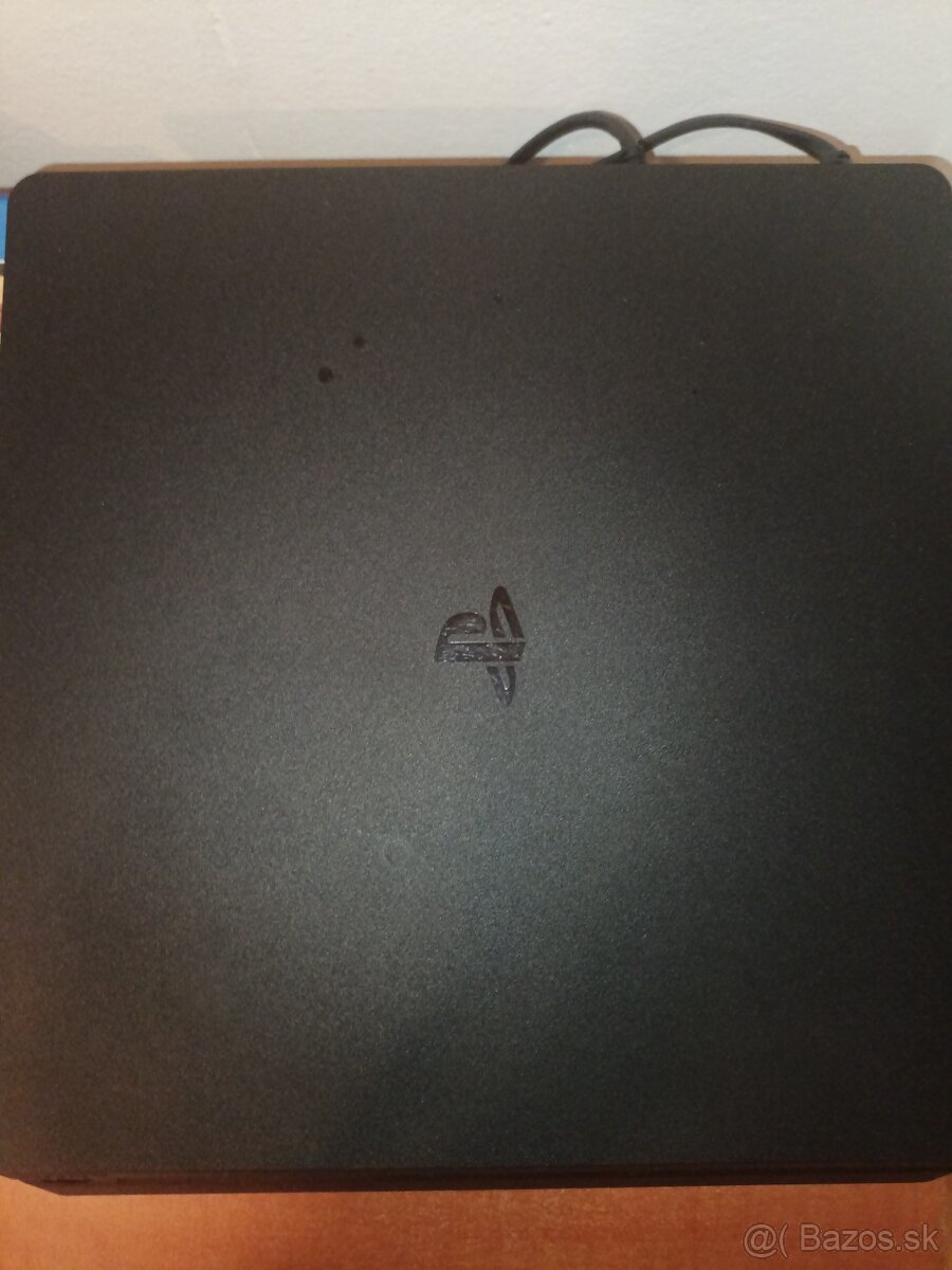PS4 slim