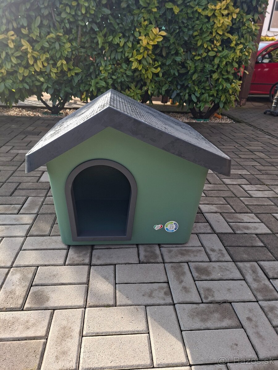 Búda pre psa plastová