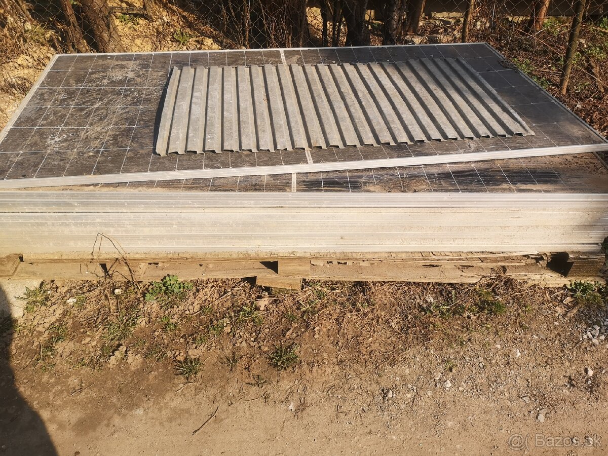 Fotovoltaicke panely 540wp poškodené