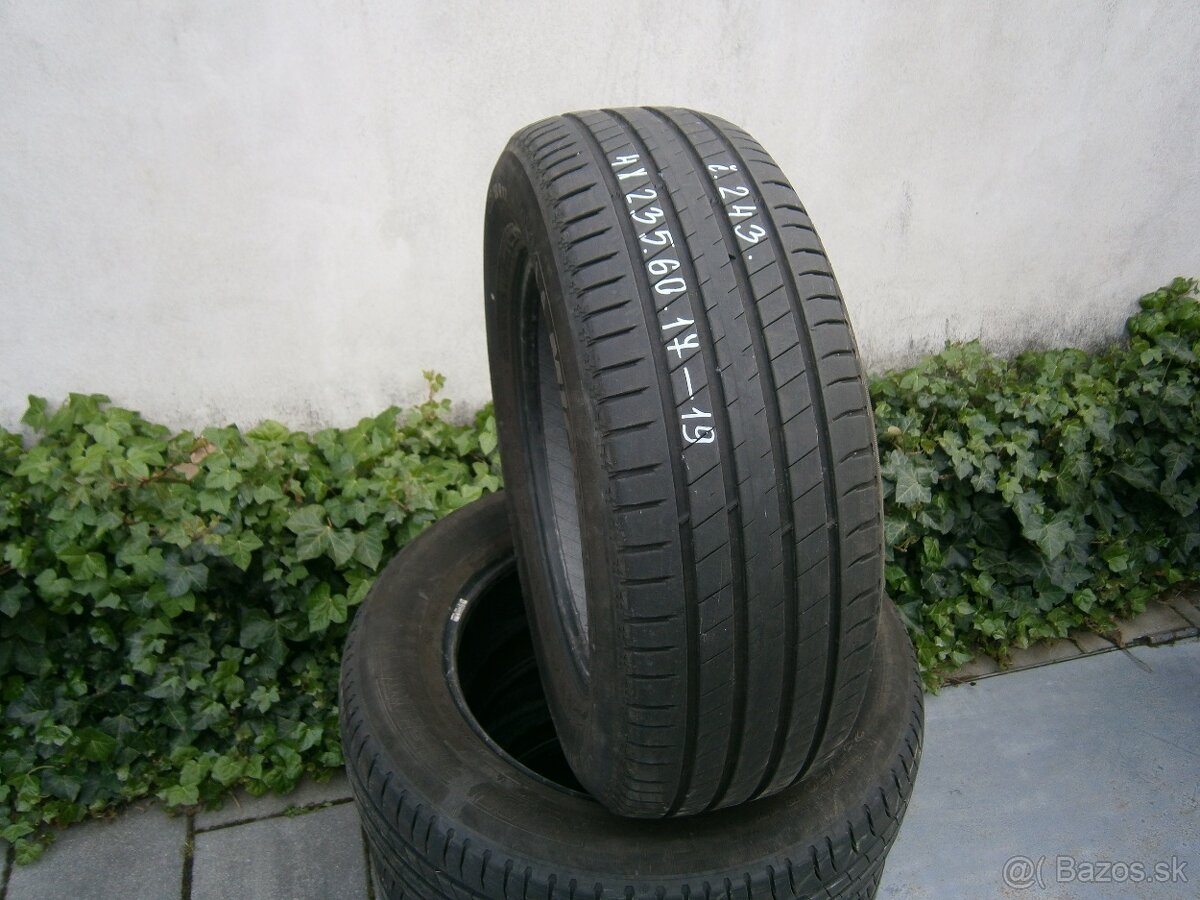 Predám 4x letné pneu Michelin 235/60 R17 102VXL