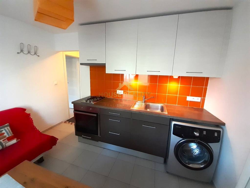 Prenájom pekný 1 izbový byt, Kvetná ulica, Bratislava II. Ru