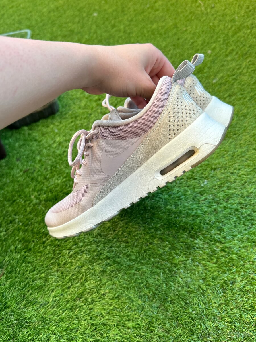 Nike dámske