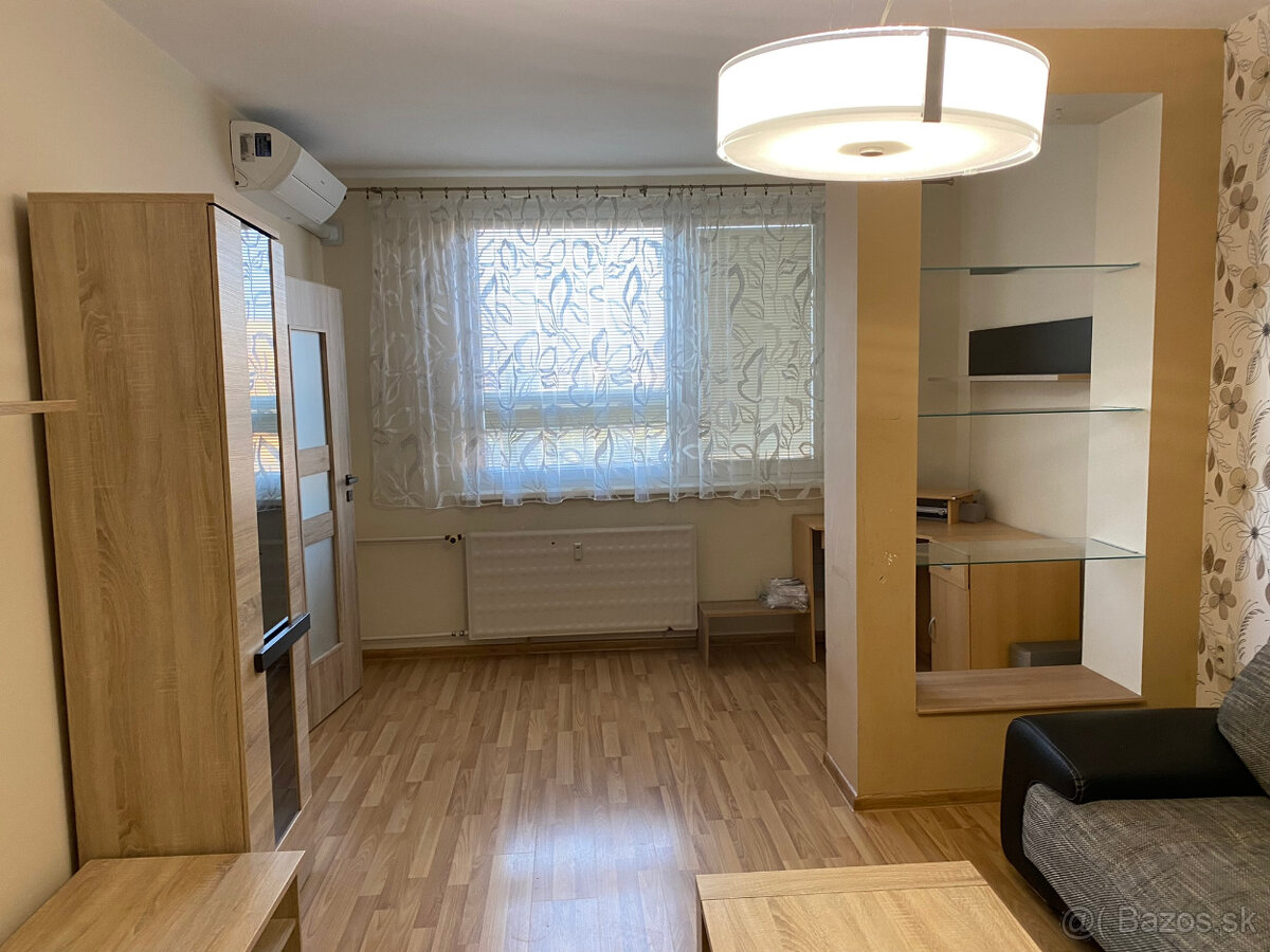 2-izbový byt Novomeského ul - PRENAJOM