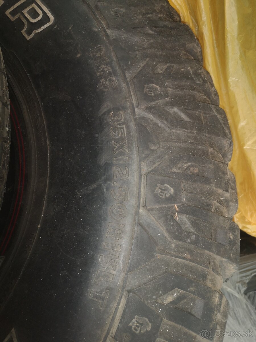 Kolesá Toyota Hilux M+S 35x12,50R15LT