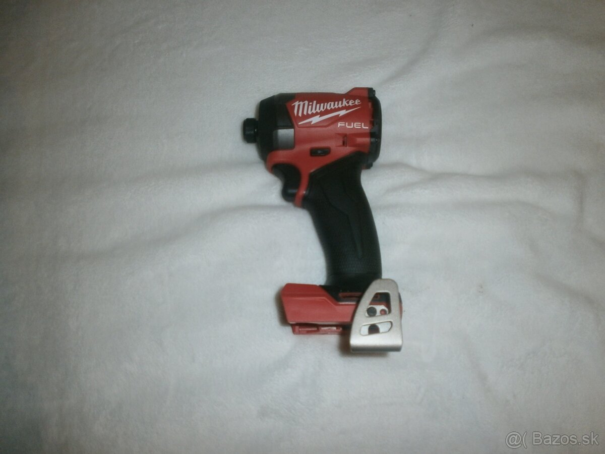 Predam razovy utahovak Milwaukee M18 FID3-0X