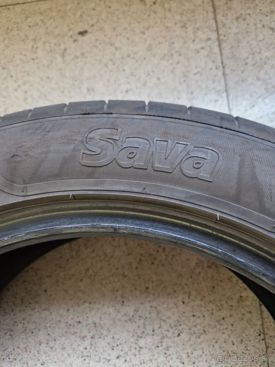 Sava intensa uhp2 215 55 17