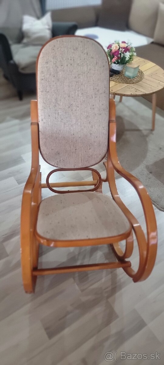 Hojdacie kreslo