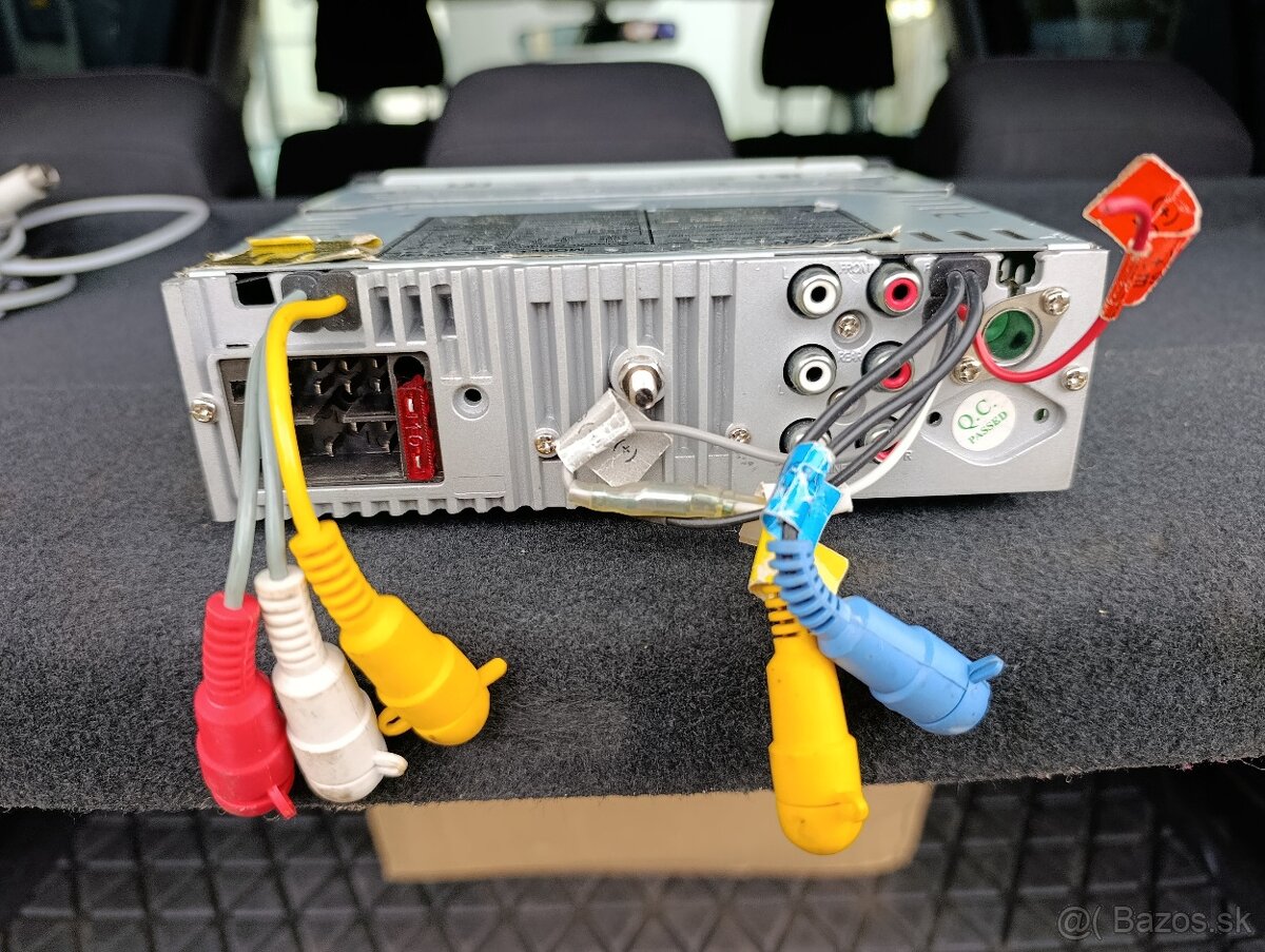 AUTO RADIO CD-DVD-KARTA,