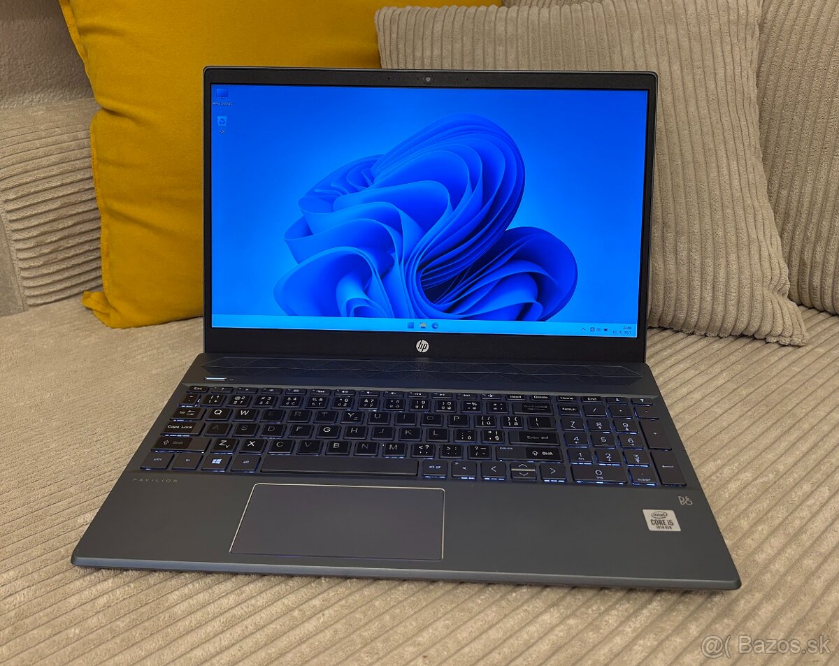Notebook HP Pavilion 15 (i5/8GB/256+512/W11)