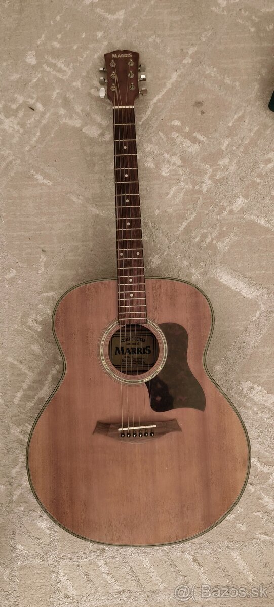 Akustická gitara Marris