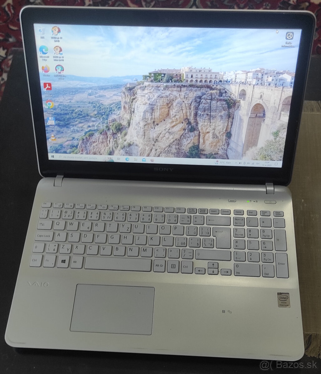 Sony SVF152C29M (SVF1521A6EW)