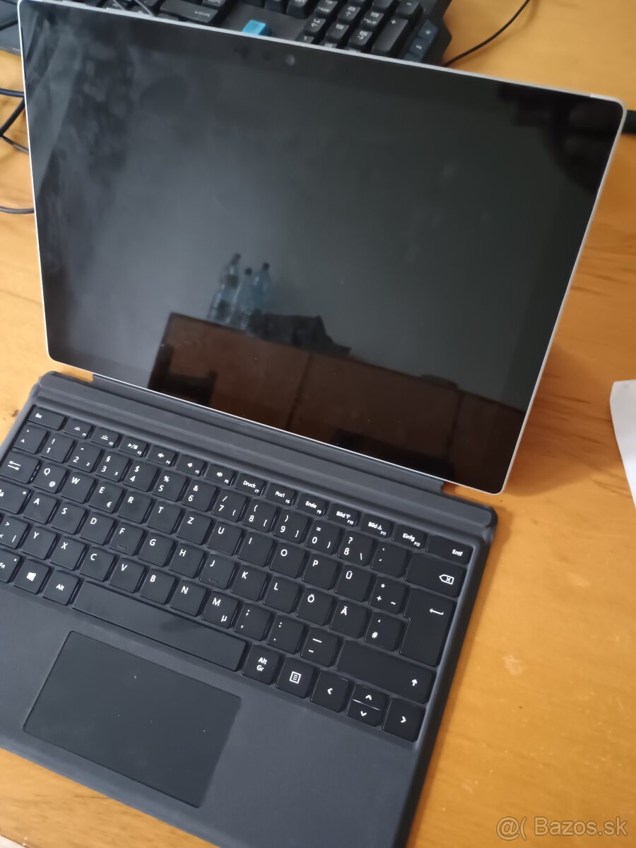 Microsoft Surface Pro 7 win11