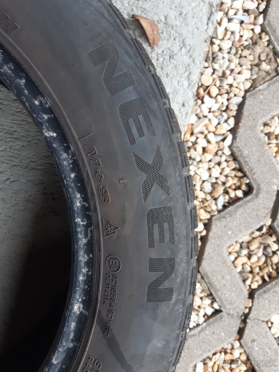 Nexen 215/55R16