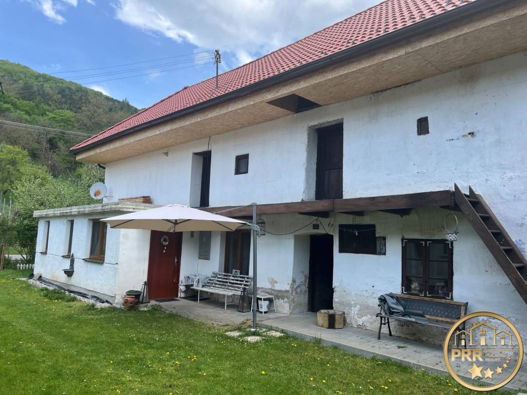 NOVÁ CENA  predaj romantickej chalúpky v Šípkove