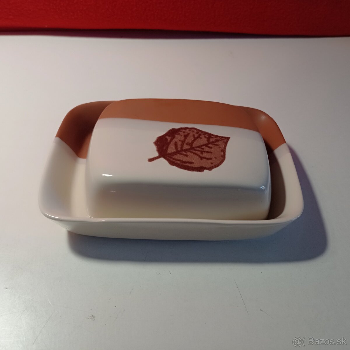 nová máselnička - miska na maslo