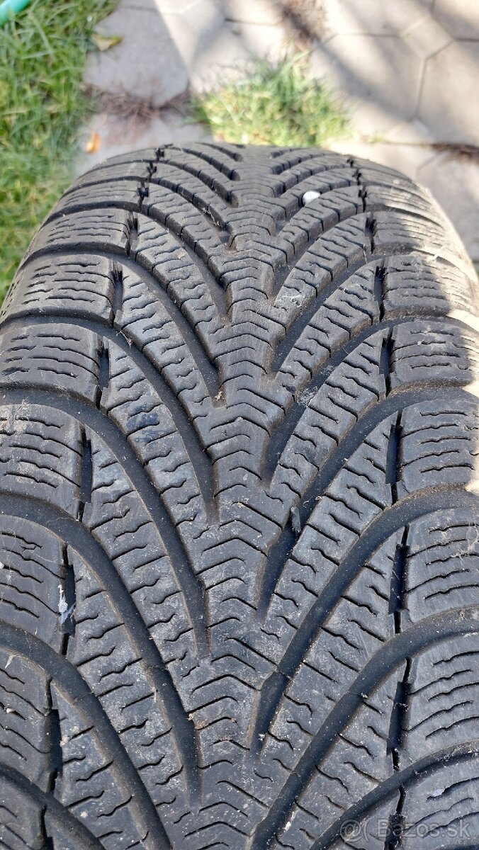 215/60 R16 zimná 1ks