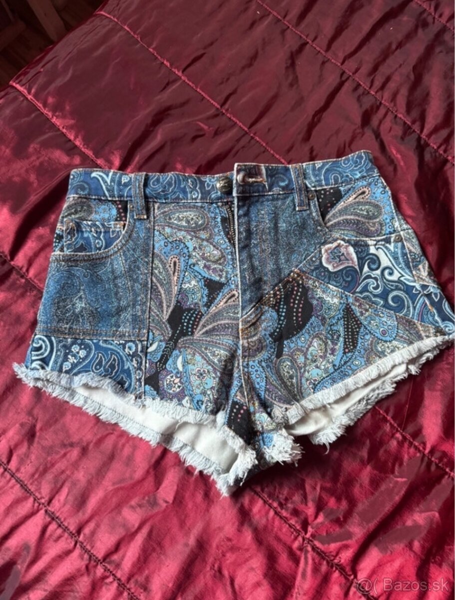 Etro kratke denim nohavice so vzorom