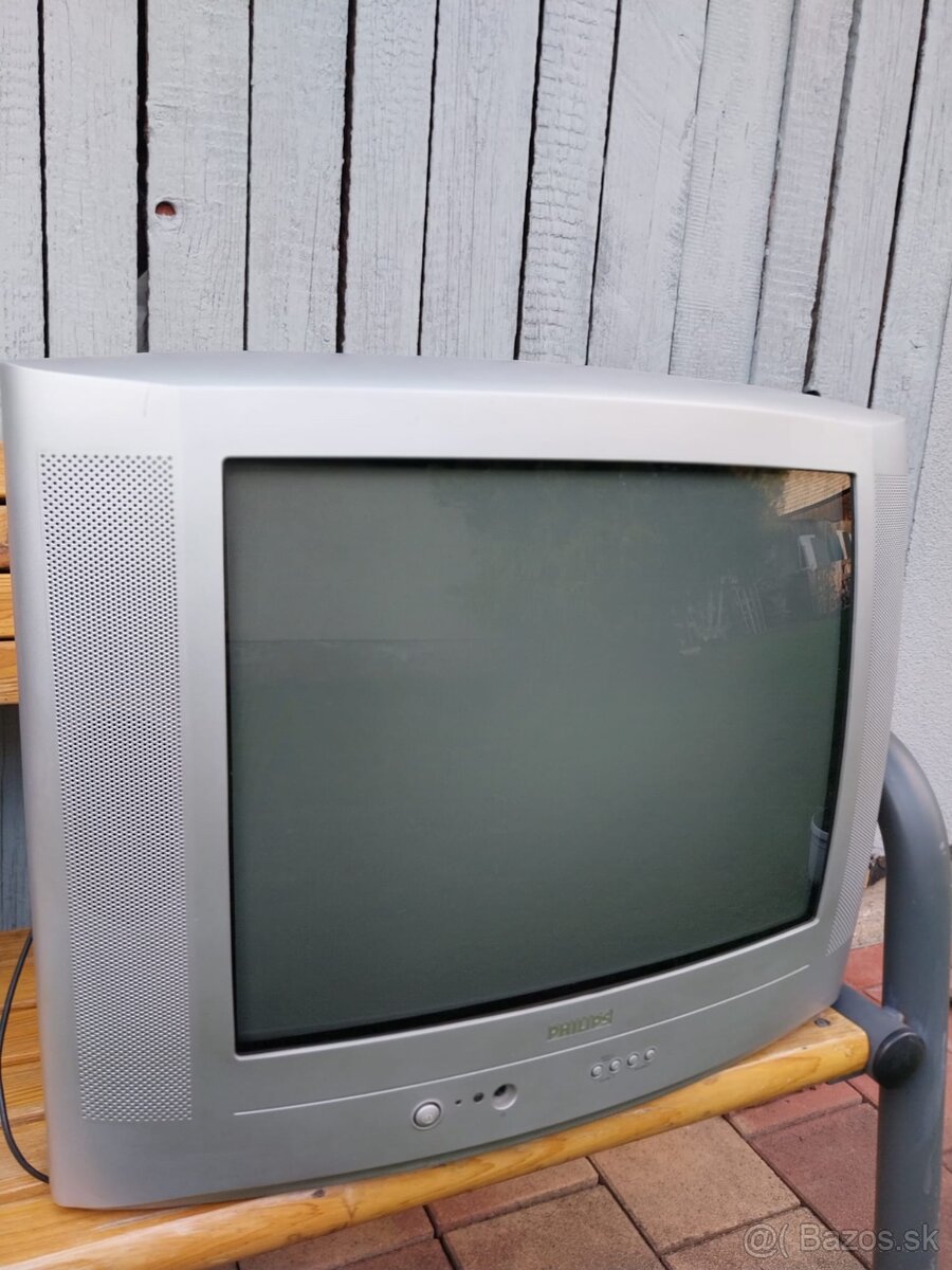 Darujem za odvoz televízor, monitor k PC a reproduktory